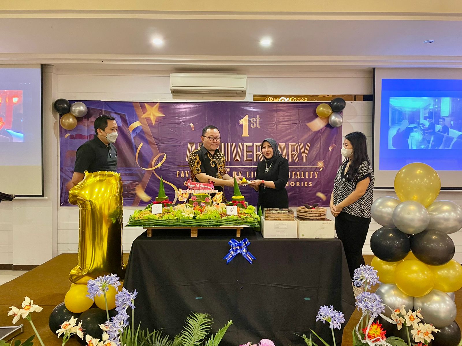 HUT ke-1 Tahun Hotel Favor by Life Hospitality
