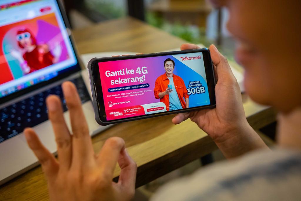 Telkomsel Komitmen Dorong Pemerataan Konektivitas Digital dengan Peningkatan dan Pengalihan Jaringan 3G ke 4G ke 300