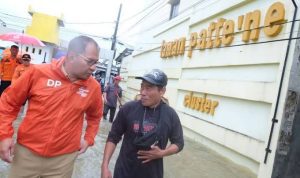 Walikota Makassar Tinjau Langsung Lokasi Banjir di Pattene, Biringkanaya