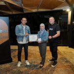 Ajang IIMS 2023, Sales Consultant Jeep Kalla Kars Raih Outstanding Sales Achievement dari T DAS Indonesia Motor 