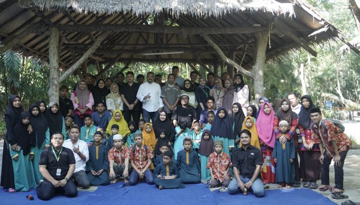 Management Bugis Waterpark Adventure Ajak 500 Anak Panti Asuhan Peringati 10 Muharram dengan Yasinan dan Bermain Air