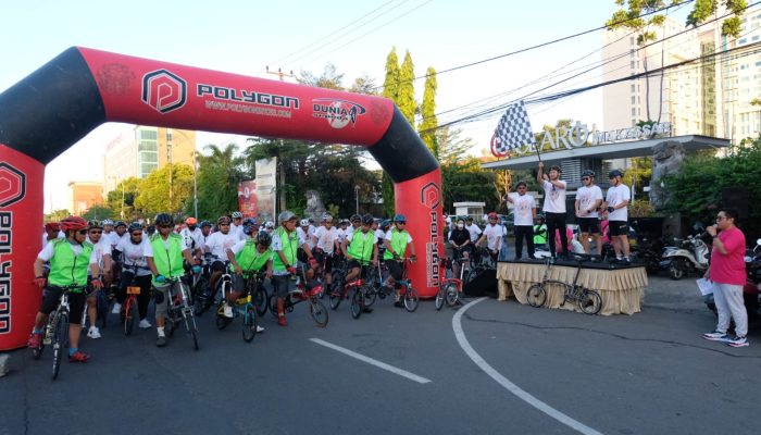 Semarak Hut ke-17 Tahun, Claro Sukses Gelar Fun Bike Dengan 800 Lebih Peserta