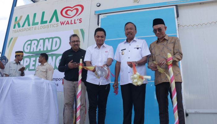 Wakil Bupati Bone Bersama Direksi Kalla Translog & Unilever Resmikan New Concess Wall’s Watampone