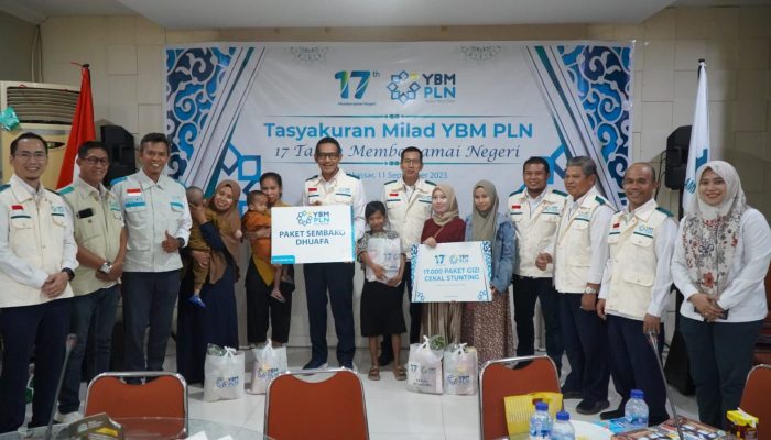 Rayakan HUT ke-17 YBM PLN Bagi 2,150 Paket Bantuan Program Cegah dan Tangkal Stunting di Sulselrabar