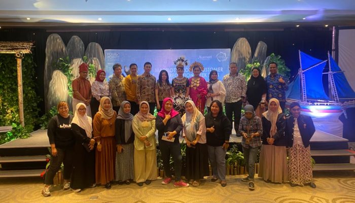 Hadirkan Parade Pakaian Adat di Acara Malam Apresiasi Untuk Customer Four Points by Sheraton Makassar 2023