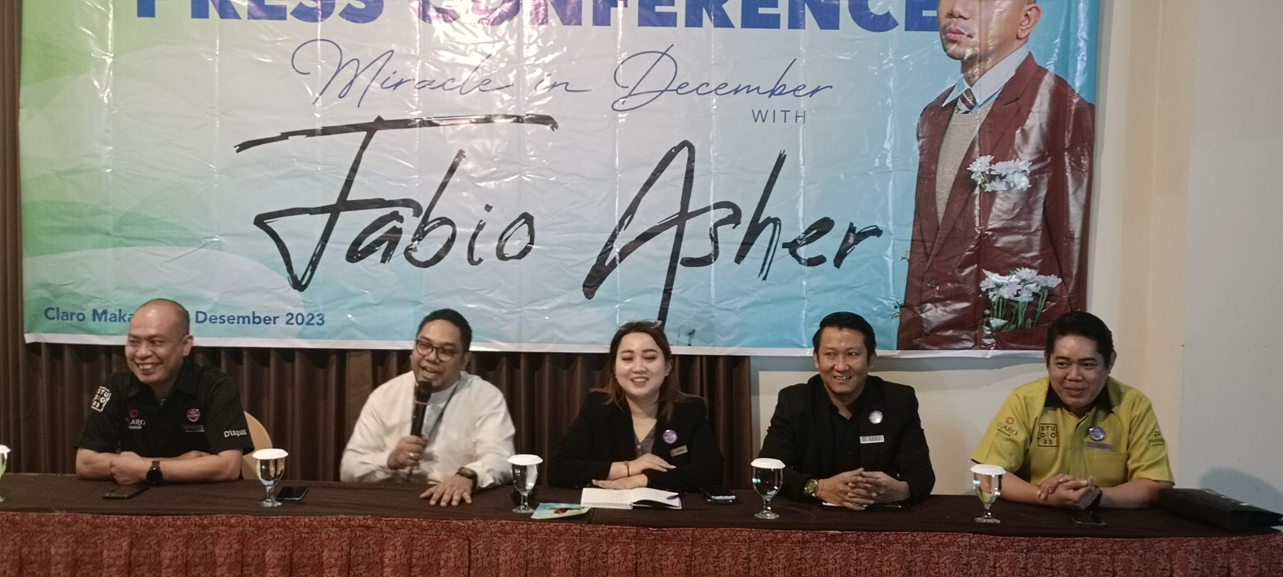 Preskon Fabio Asher di Claro Makassar, kamis (7/12)