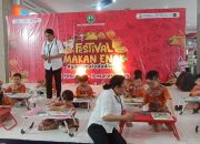 Meningkatkan Kreativitas Anak TK Bina Kasih Ajak Siswa Ikut Lomba Melukis di Acara Festival Makan Enak Mr Green Production