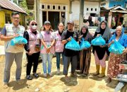 Tanggap dan Cepat, YBM PT PLN (Persero) UP3 Kendari Salurkan Bantuan Korban Banjir