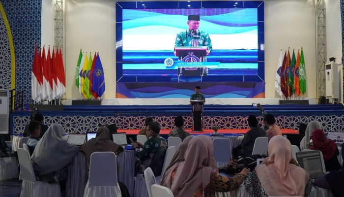 Tingkatkan Profesionalisme Dosen, Unismuh Gelar Pelatihan Penyamaan Persepsi dan Seleksi Asesor BKD