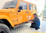 Lengkapi Kenyamanan Pengguna Jeep, Kalla Kars sediakan Electric Foot Step