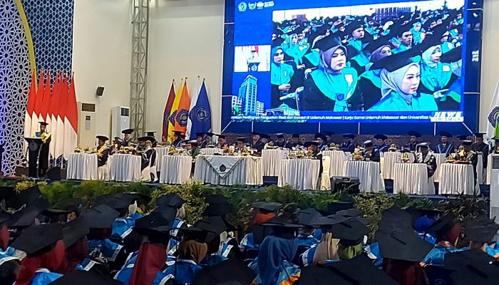 Unismuh Makassar Gelar Wisuda ke-83, Dua Wisudawan Raih Predikat Terbaik Universitas