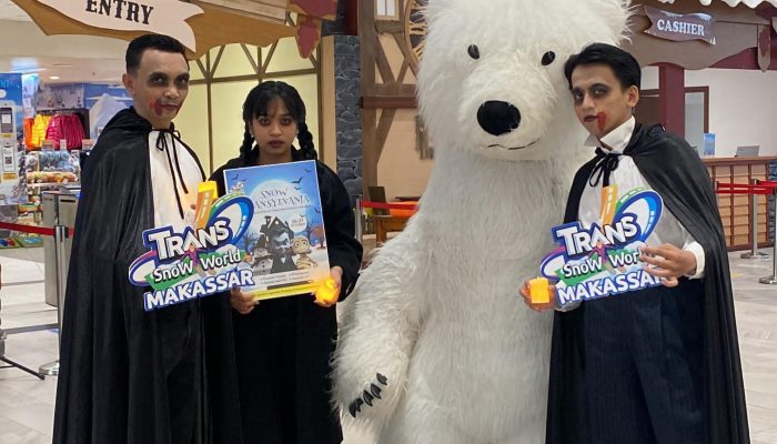 “Snow Transylvania” dan Berbagai Promo Menarik di Acara Halloween Trans Snow World Makassar