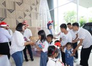 Mercure Makassar Nexa Pettarani Gelar Acara “Lit the Christmas Tree”