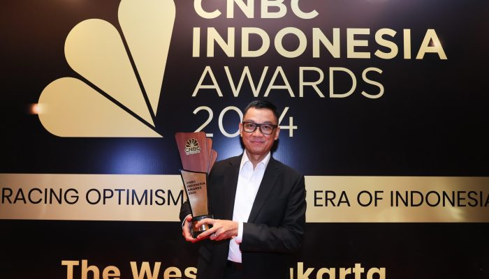 Hattrick! Dirut PLN Darmawan Prasodjo Kembali Dinobatkan Jadi CEO Of The Year 2024