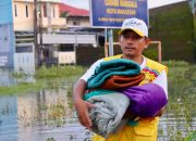 Indosat Ooredoo Hutchison Salurkan Bantuan untuk Korban Banjir di Makassar