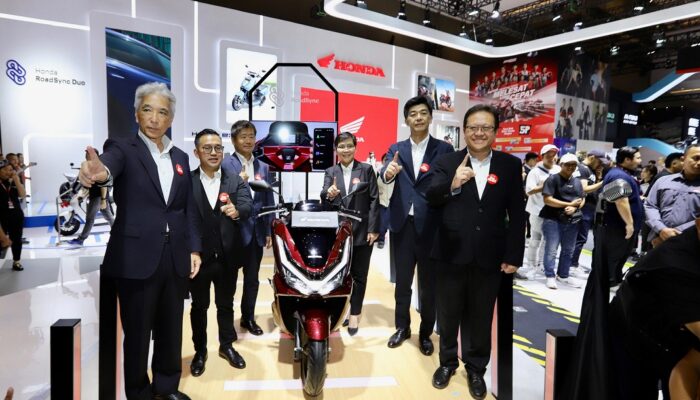 Kecanggihan Honda PCX 160 RoadSync dan Motor Listrik Futuristik di IIMS 2025