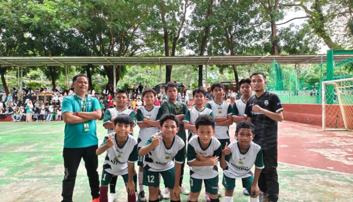 Tim Futsal SD Islam Athirah 2 Raih Juara 2 dan Best Player Kompetisi ABFC 2025