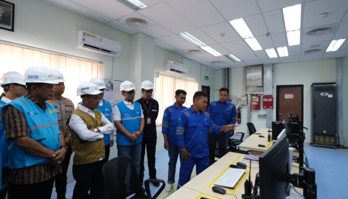 Kunjungan ke Baubau, Menteri ESDM Pastikan Listrik PLN Andal Hadapi Idul Fitri 1446H