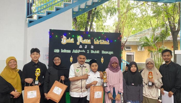 Bukber SD Islam Athirah 2 Hadirkan Hiburan Dongeng Ceria dan Inspiratif