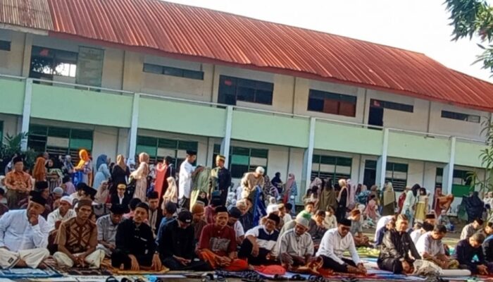 Sholat Idul Fitri 1 Syawal 1446 H, Ribuan Jamaah Memadati Halaman Yayasan Pendidikan Tamalatea Makassar