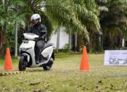 Tips Menghadapi Kendaraan di Depan saat Melakukan Rem Mendadak