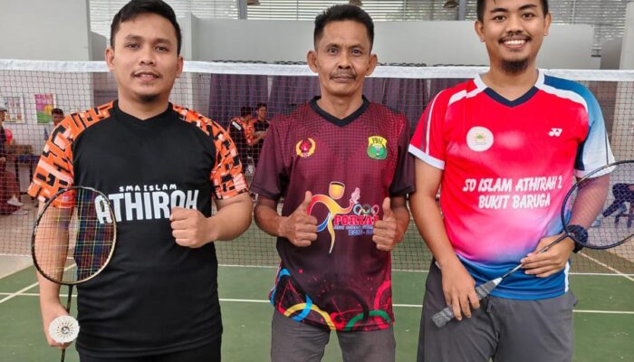Tim Bulu Tangkis SD Islam Athirah 2 Raih 2 Medali di Milad ke-41 Athirah