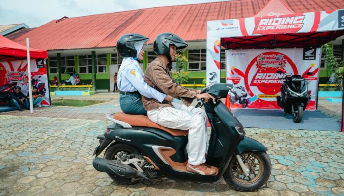 Sepeda Motor Honda Modif Sukses Curi Perhatian di Kegiatan “Riding Experience” pada Acara Extravagen-Z