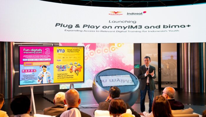 Indosat dan Wadhwani Foundation Luncurkan Pelatihan Berbasis AI untuk Siapkan Talenta Muda