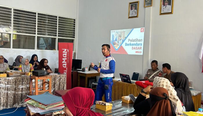 Asmo Sulsel Berikan Edukasi Safety Riding untuk Dinas Pendidikan Kabupaten Gowa, Test Ride Honda Icon-e Ramaikan Suasana