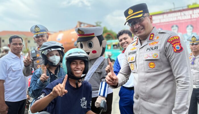 Asmo Sulsel Dukung Polres Gowa Bagikan 15 Helm Honda Gratis Demi Menggencarkan Keselamatan Berkendara