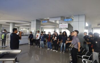 Perkaya Pengetahuan Tentang Kepelabuhanan, Forum Wilayah IX HMM Kunjungi Pelabuhan Makassar