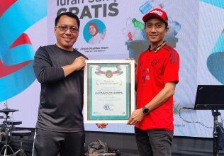 Astra Daihatsu Makassar Urip Dianugerahi Penghargaan Lingkungan Hidup oleh Pemkot Makassar