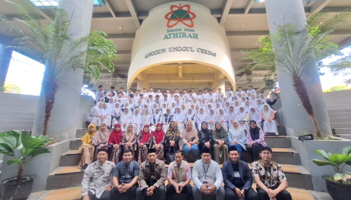 SMA Islam Athirah 1 Makassar Gelar Kegiatan Rihlah Quraniyah Sebagai Upaya Mendekatkan Diri kepada Al-Qur’an