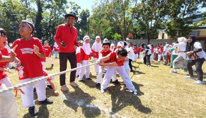 Semarak Tujuh Belas Agustus SD Islam Athirah 2 Bukit Baruga