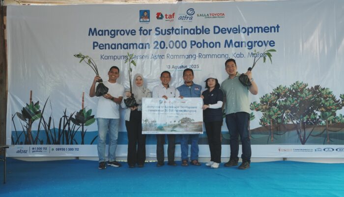 Astra Group dan Kalla Toyota Tanam 20.000 Mangrove untuk Pulihkan Ekosistem Pesisir Sulsel
