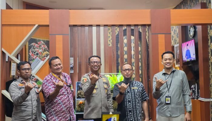 Kunjungi Kapolres Pasangkayu, Kepala KPP Pratama Mamuju Harap Sinergi Terus Terjaga