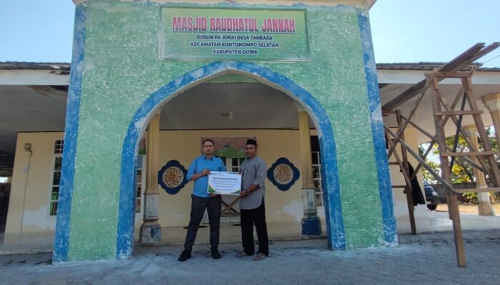 Pegadaian Serahkan Bantuan Renovasi Masjid Raudhatul Jannah, Wujudkan Kenyamanan Ibadah di Gowa