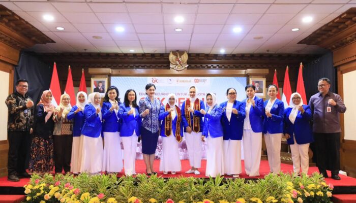 OJK Gandeng IWAPI Cetak Duta Literasi Keuangan Perempuan dan UMKM