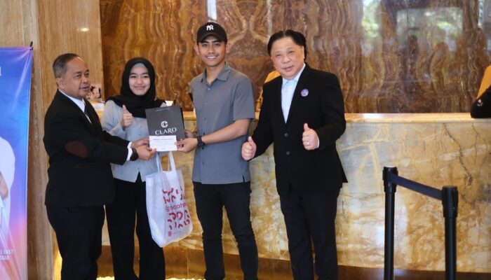 Claro Makassar Apresiasi Tamu di Hari Pelanggan Nasional dengan Kejutan Istimewa