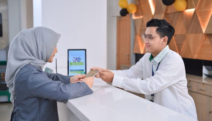 Harga Emas Sentuh Rp 2,08 Juta/Gram, Transaksi Tabungan dan Cicil Emas Pegadaian Makassar Melonjak