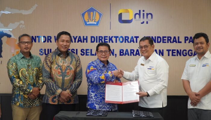 Kanwil DJP Sulselbartra dan Universitas Muhammadiyah Palopo Resmikan Kerja Sama Tax Center