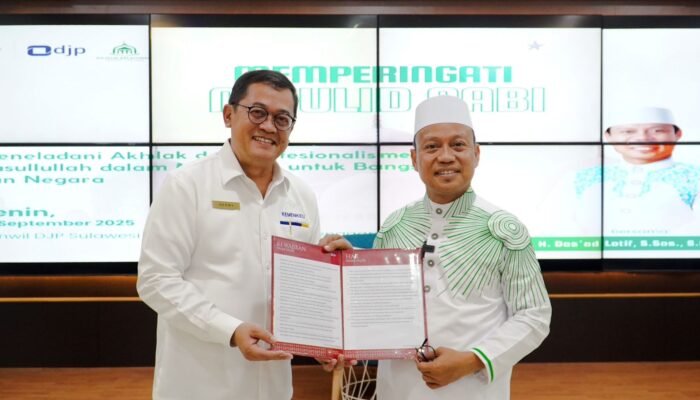 Ustadz Dasad Latief Terima Piagam Taxpayer Charters’, Kanwil DJP Sulselbartra Apresiasi Peran Dakwah dalam Edukasi Pajak