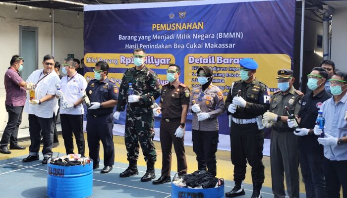 Bea Cukai Makassar Musnahkan Barang Ilegal Senilai Rp12 Miliar