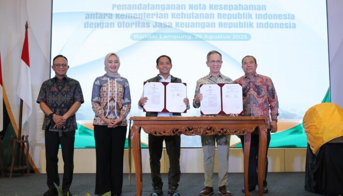 OJK dan Kemenhut Teken Nota Kesepahaman Dorong Nilai Ekonomi Karbon