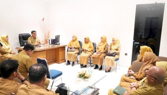 “Pemkot Makassar Perkuat Sinergi Lewat Rapat Evaluasi Program DPPKB”