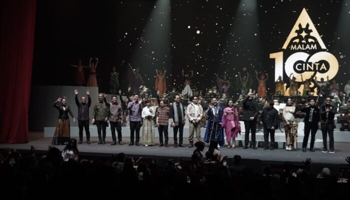 SMARTFREN Malam 100 Cinta 2025: Kolaborasi Musik, Seni, dan Teknologi Rayakan Cinta untuk Indonesia