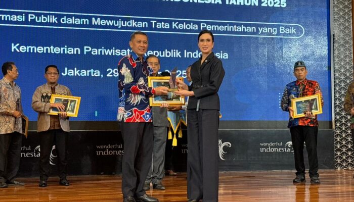 Poltekpar Makassar Tiga Tahun Berturut Pertahankan Predikat “Informatif” dari Kemenpar