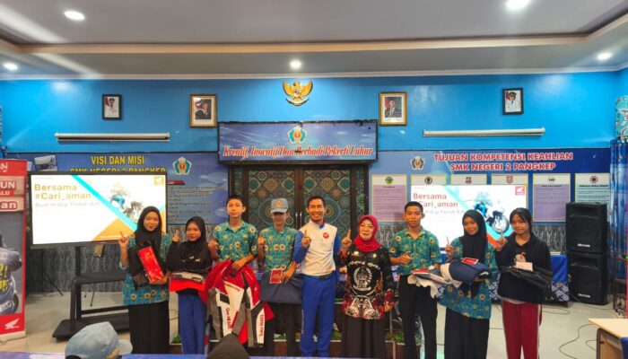 Asmo Sulsel Bekali Siswa SMKN 2 Pangkep dengan Edukasi Safety Riding, Tekankan Fokus dan Kesiapan Tubuh Saat Berkendara