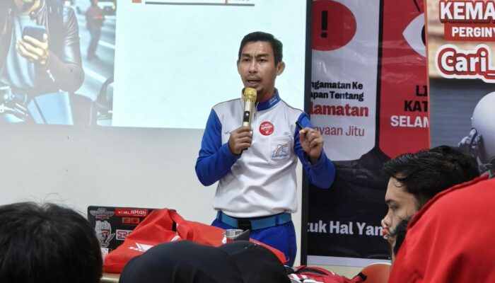 Asmo Sulsel Bekali Karyawan Coca-Cola Edukasi Safety Riding, Tekankan Teknik Berkendara Aman