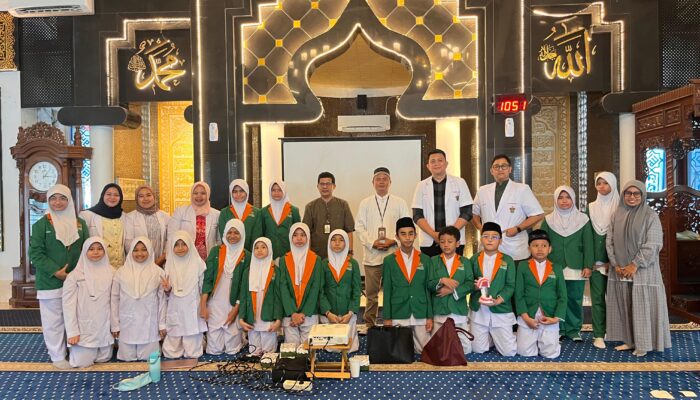 Gelar Sosialisasi Kesehatan Gigi, OPDIS SD Islam Athirah 2 Hadirkan Dokter Spesialis